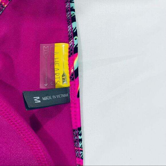 LA Hearts Bikini Top Size Medium - Picture 7 of 7